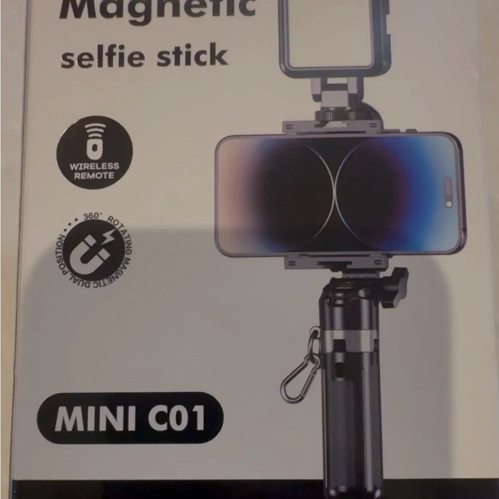Smartphone Vlogging Kit with LED Light - Black Mini Tripod